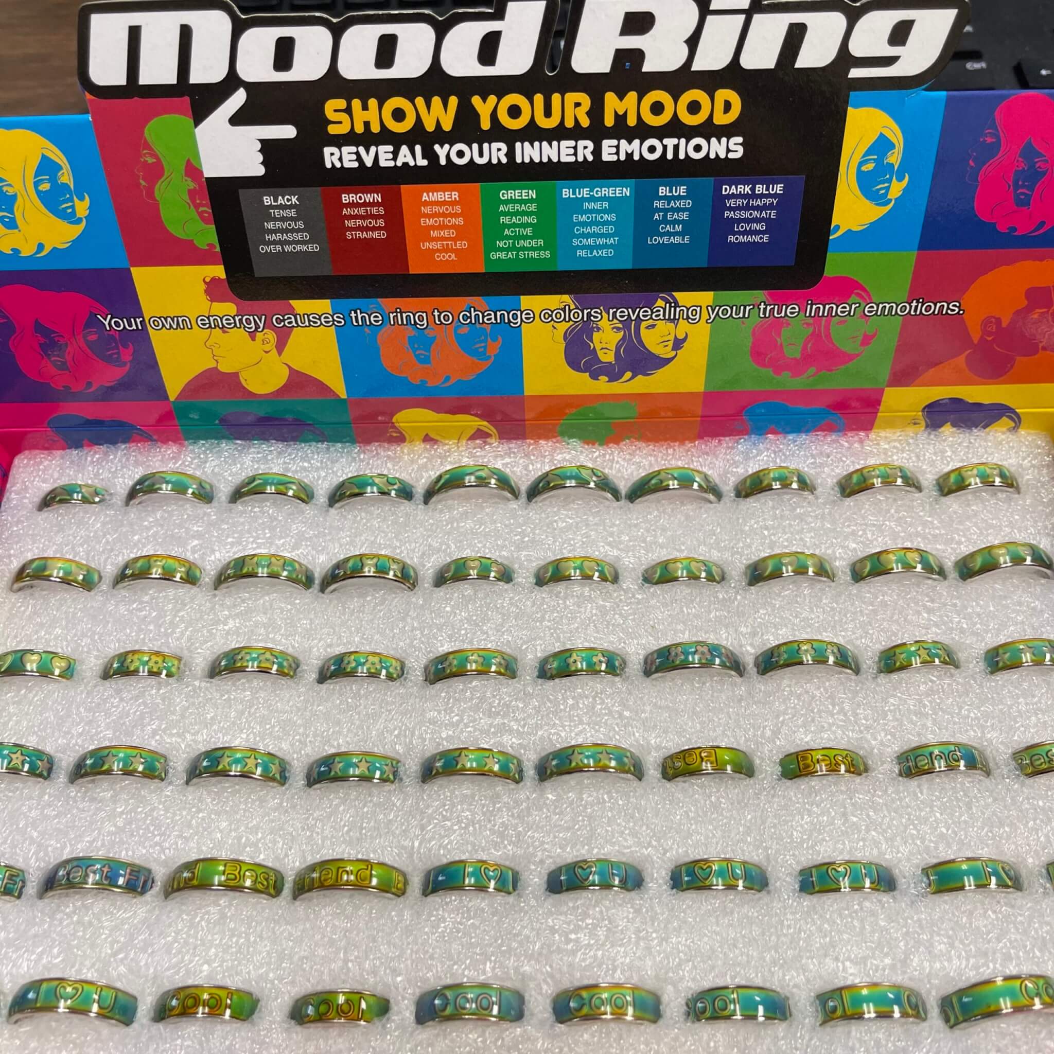 envelop geur terugtrekken Mood Ring Assorted Sayings - Funtastic Novelties, Inc.